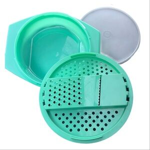 Vintage Tupperware Jadeite Green Plastic Grater Shredder Slicer Lid & Bowl Set